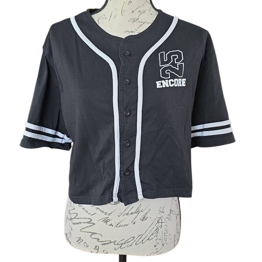 UC Sportswear Women's Size Medium Black White Encore Cropped Button Down Jersey